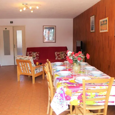 Apartment Au Coeur De Vars Les Claux, 3 Pieces, 8 Couchages, Proche Des Pistes Et Commerces - Fr-1-330b-123 Vars (Hautes-Alpes)
